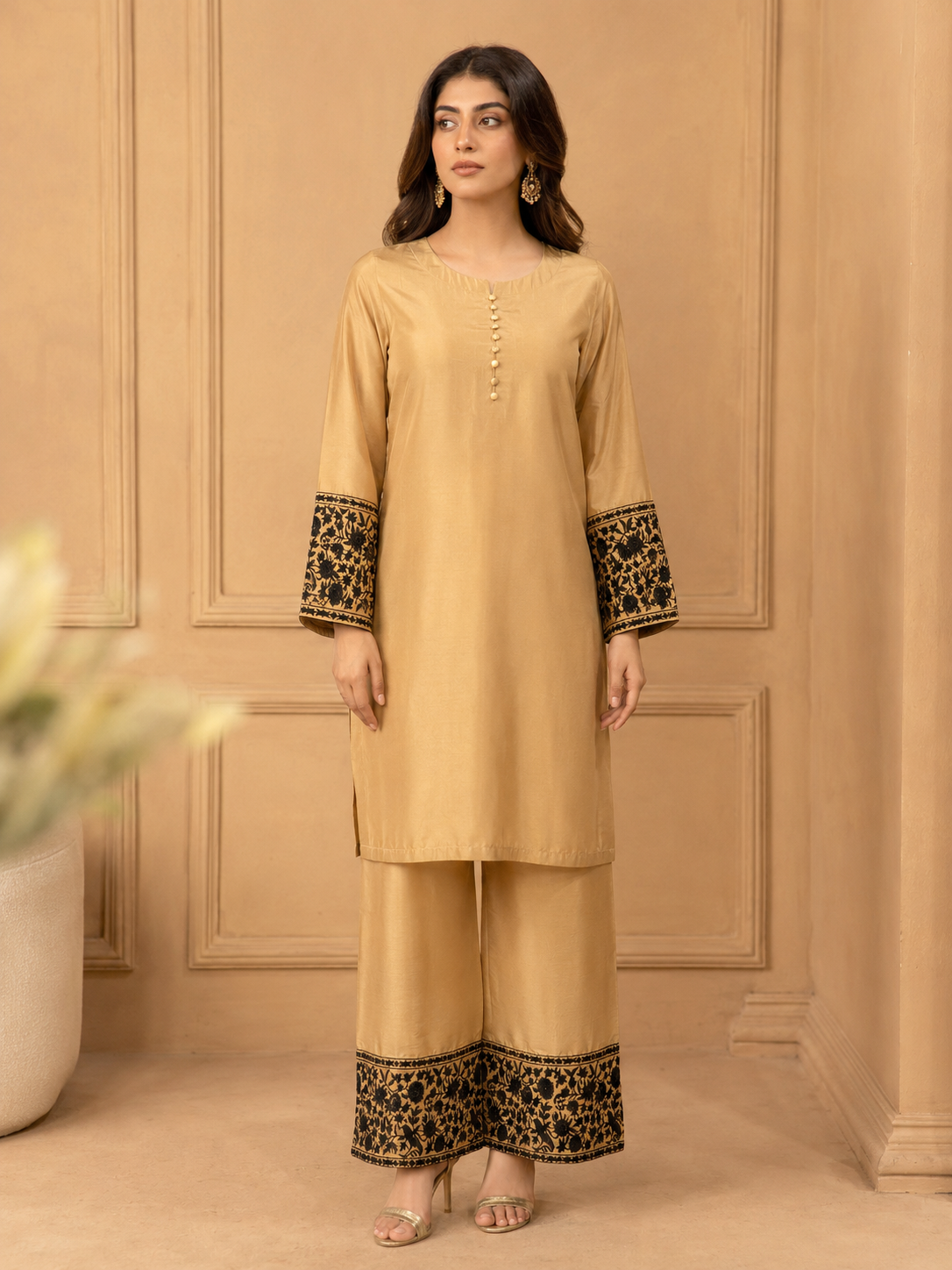 Royal Zareen  By Qalamkar 2pcs cord M02 C